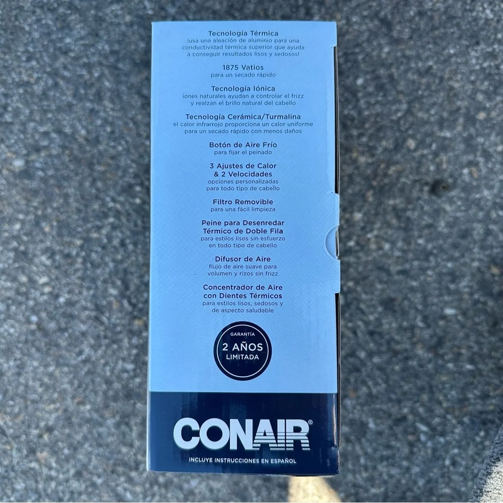 Conair Style & Shine Reduce heat damage & control frizz hair dryer + attachments
